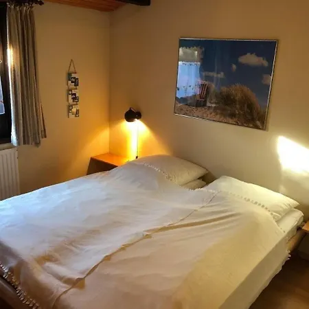 D4 Haus In Eckwarderhoerne Mit Terrasse Und Garten بيت للعطل *