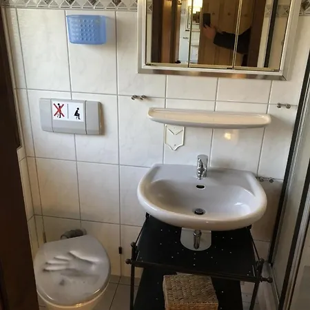 D4 Haus In Eckwarderhoerne Mit Terrasse Und Garten بيت للعطل