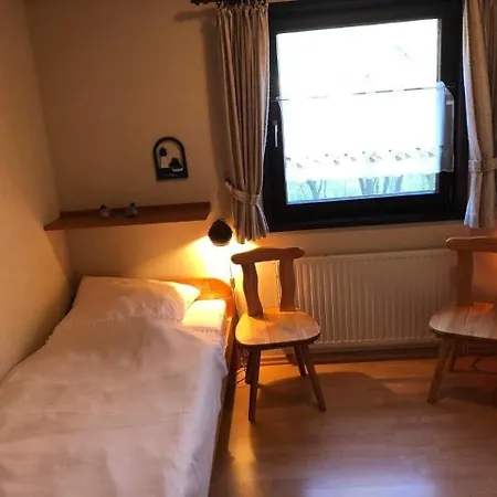 Holiday home D4 Haus In Eckwarderhoerne Mit Terrasse Und Garten Butjadingen