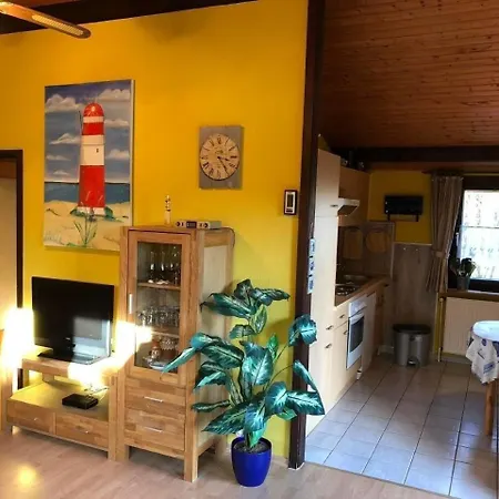 D4 Haus In Eckwarderhoerne Mit Terrasse Und Garten